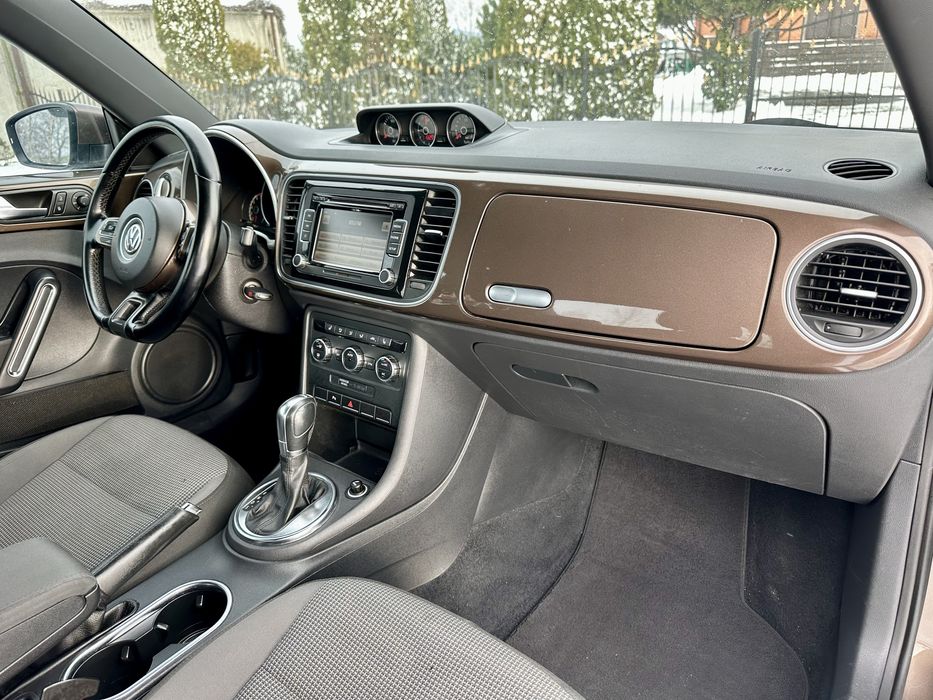 ОФІЦІЙНИЙ Volksvagen Beetle В Стані НОВОГО! Дуже Красива Машинка!!!