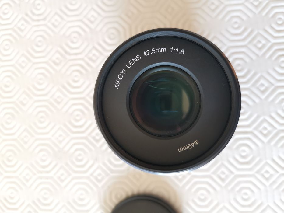 Lente Xiaoyi MFT 42.5 1.8 normal +macro