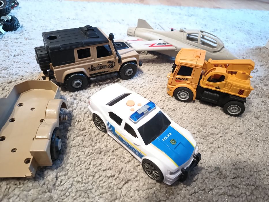 Duże samochody zabawki