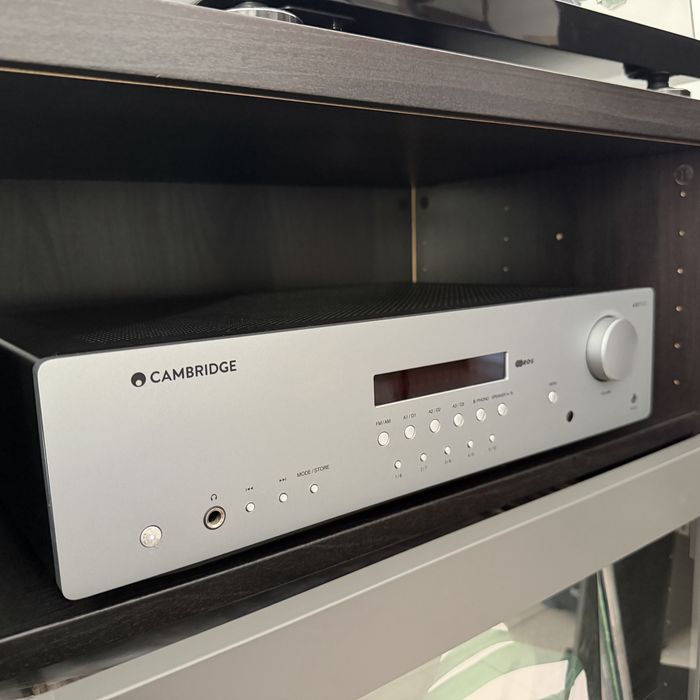 Amplificador Hi Fi Cambrigde Audio AXR 100