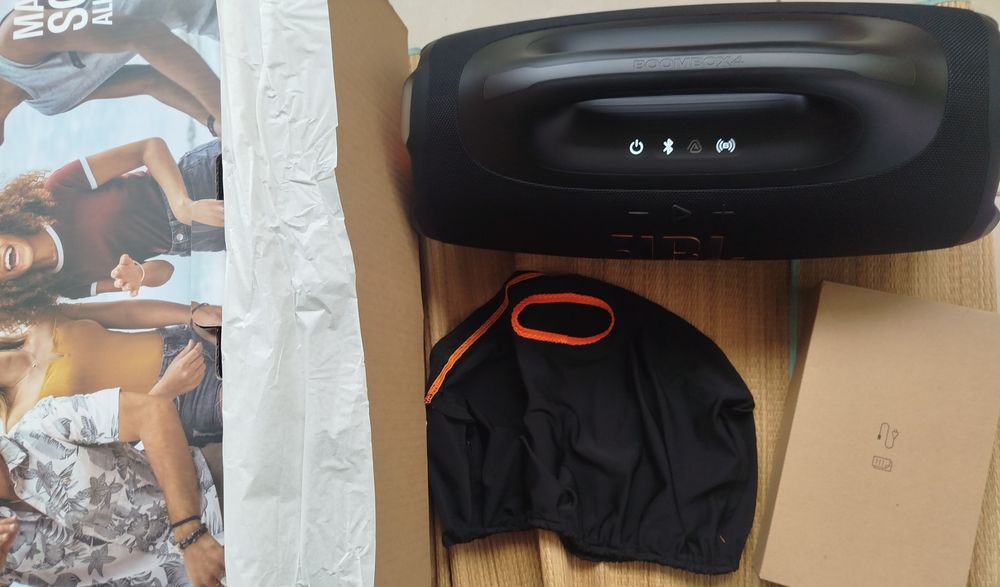 JBL Boombox 4 nova