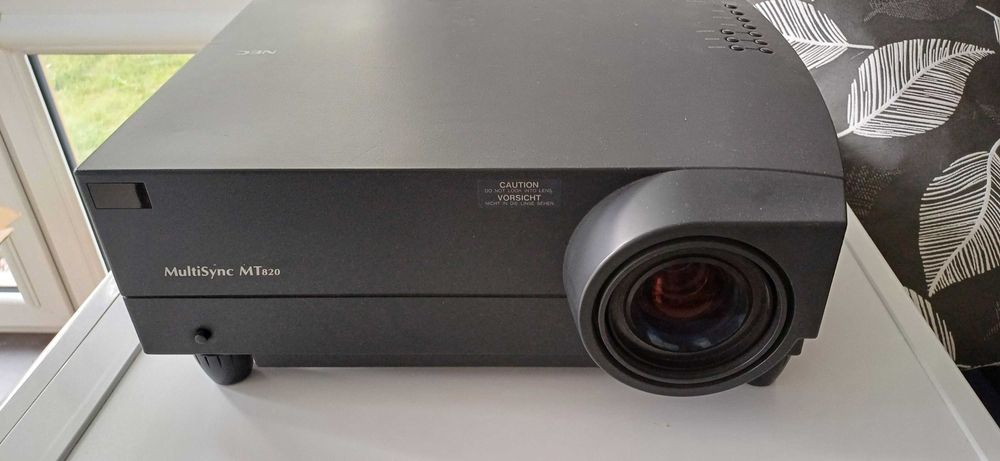 Projektor NEC MultiSync MT 820 pilot przewody komplet