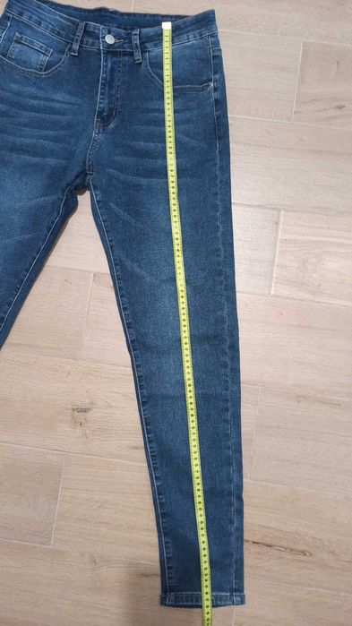 Męskie jeans nowe