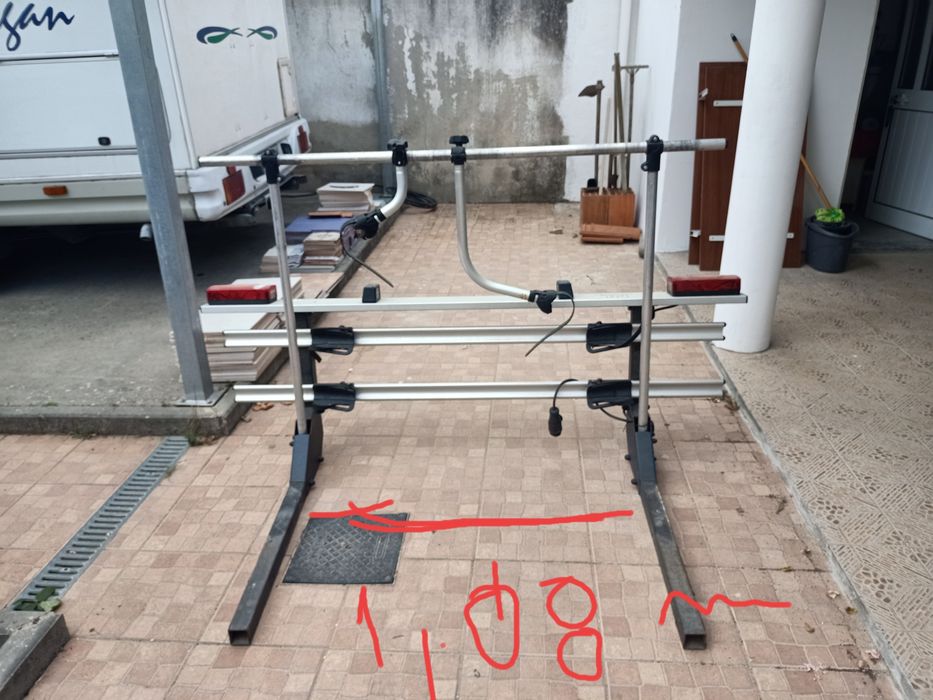 Suporte de autocaravana  para bicicletas ou mota