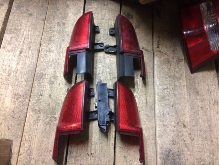 Уголок фонаря фонарь Доп-Стоп Vito w639 w906 w211 w203 w219 w163