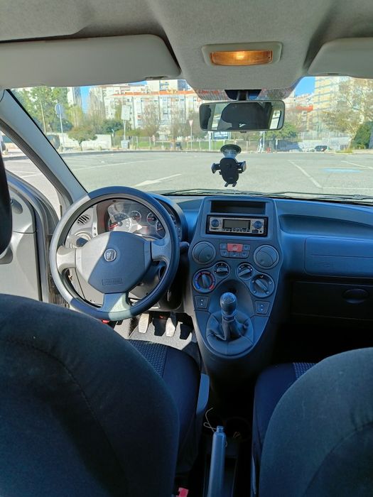Fiat Panda 1.2 Gasolina — 2011 | Ar Condicionado | Rádio Bluetooth