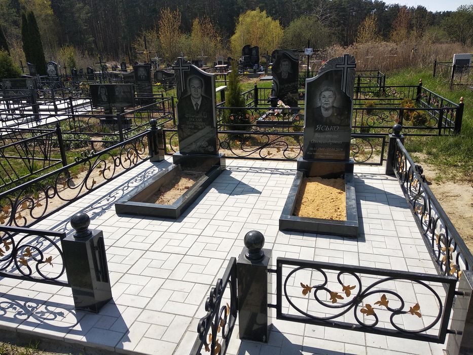 Памятники, гранитные ограды, цоколя