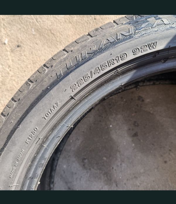 Opony 19 225/45 Bridgestone