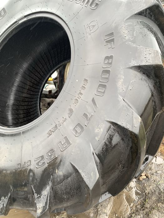 Opony 800/700r32