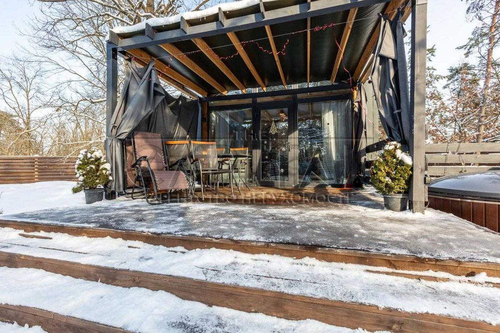 Готовий бізнес / Заміський будинок подобової оренди “Snoviya House”