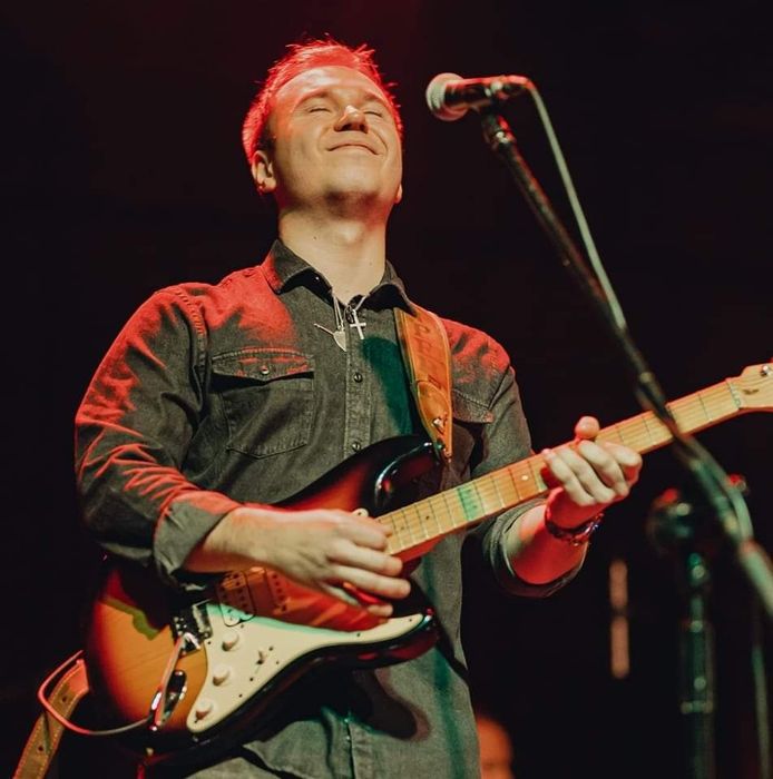 Nauka gry/lekcje gry na gitarze akustycznej/elektrycznej/ukulele