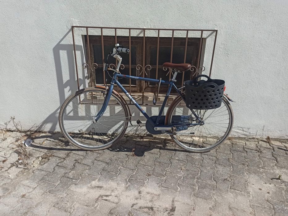 Bicicletas com cesta (e support para prancha)