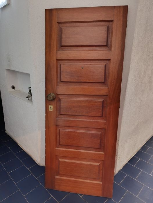 Porta entrada  apartamento