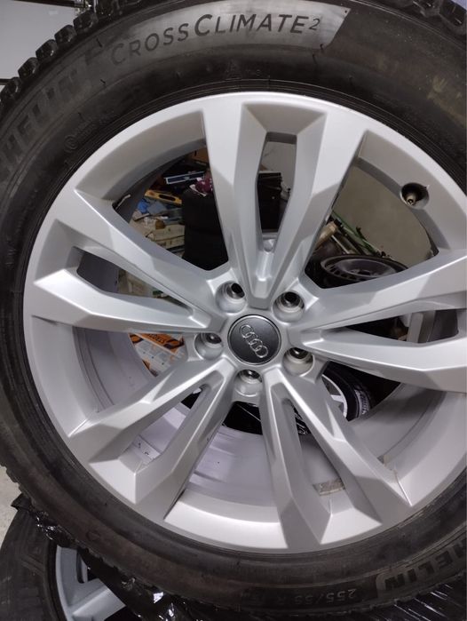 Диски audi r19 з резиною 255/55/19 Michelin