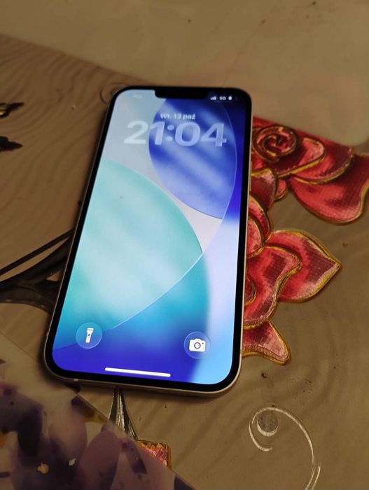 Sprzedam iPhone 13
