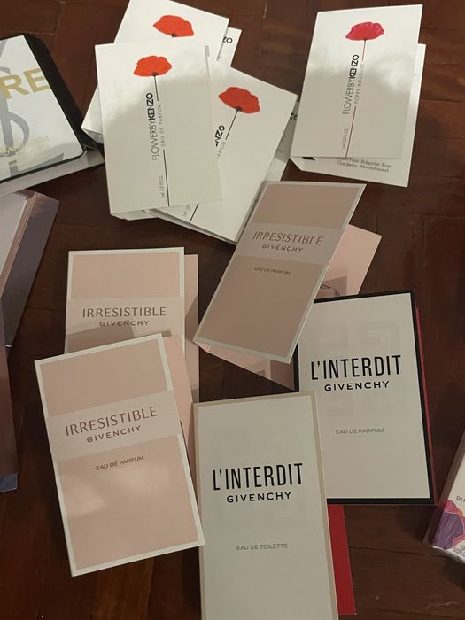 Amostras variadas de perfumes senhora