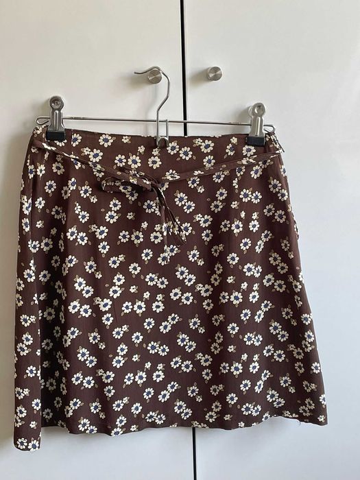 Mini saia castanha florzinhas 34