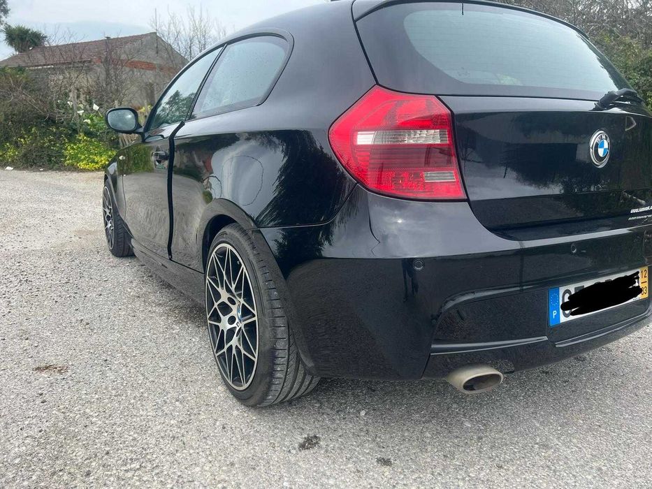 BMW 116d pack M 2012