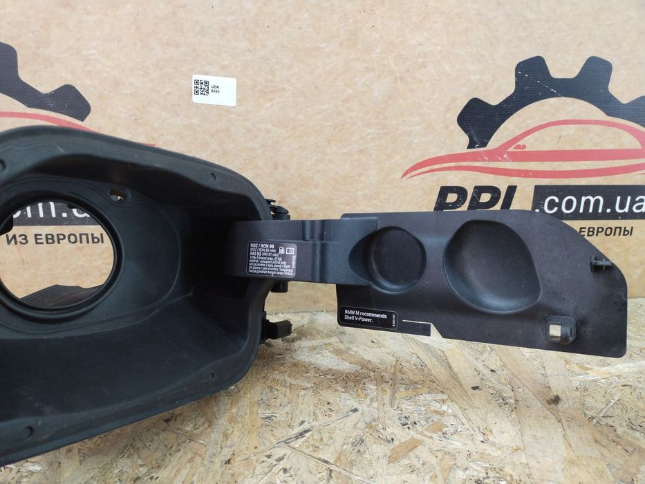 BMW 4 F33 2013-2020 корпус лючка топливного бака бензобака 51177270762
