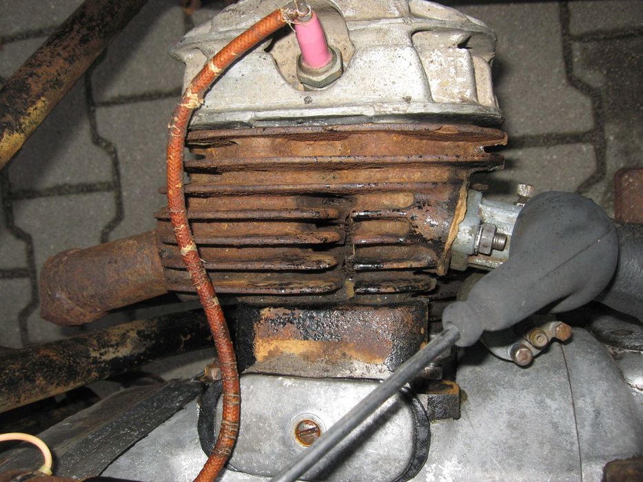 Motocykl M 72 z dokumentami niski przod 54 rok