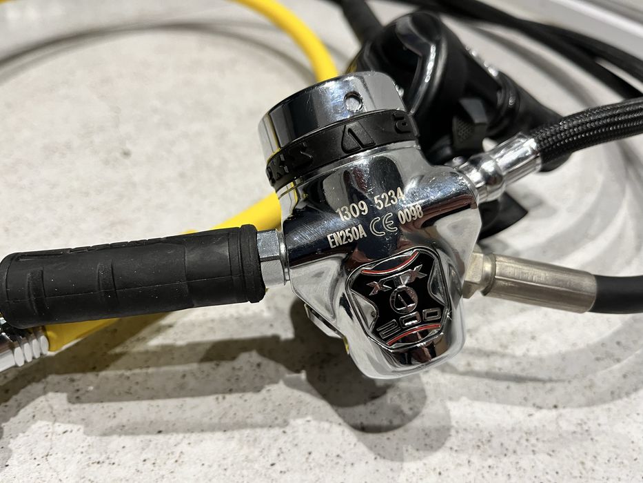 Apeks XTX 200  XTX  40 octopus