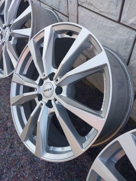 Felgi 19 5x112 Rial 8x19 et28 66,6 SUPER STAN Audi VW Mercedes BMW