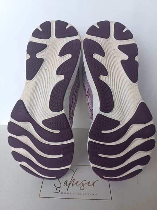 Кросівки Asics 41 розміру