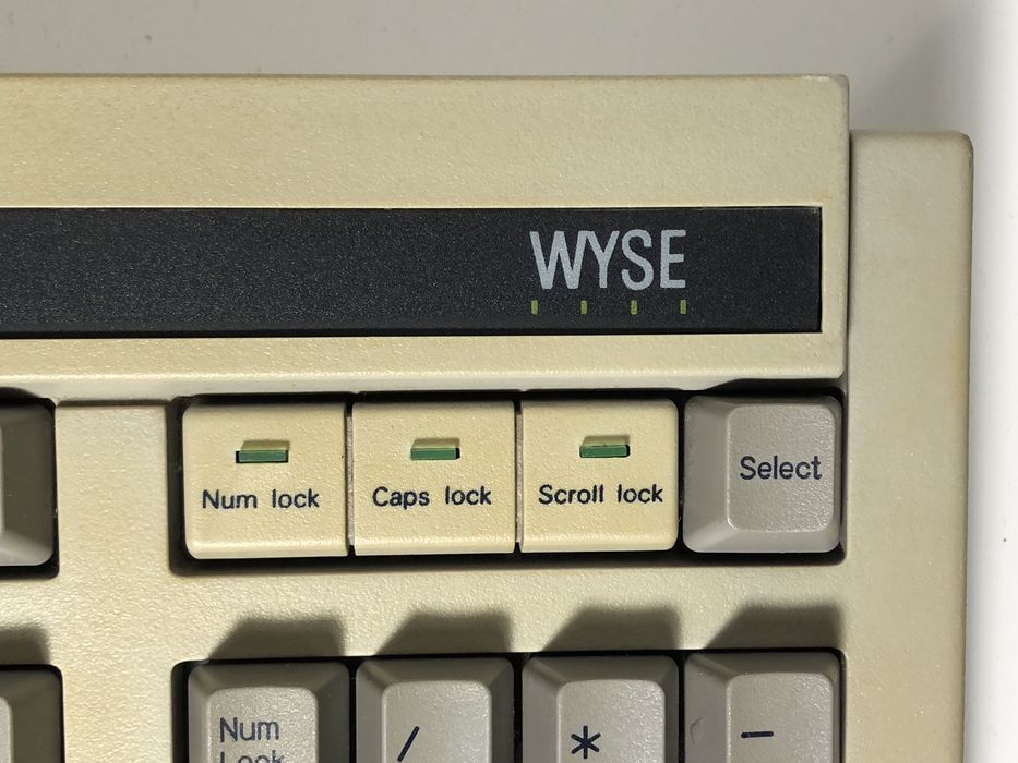 Retro klawiatura mechaniczna WYSE 840358 -01 USA terminal komputer PC