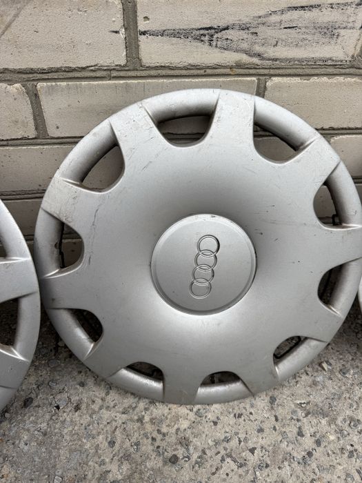 Продам оригінальні ковпаки R 15 від АУДІ