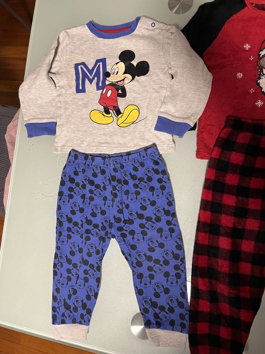 Lote Conjunto 4 Pijamas 2-3 anos Star Wars Marvel Natal Mickey