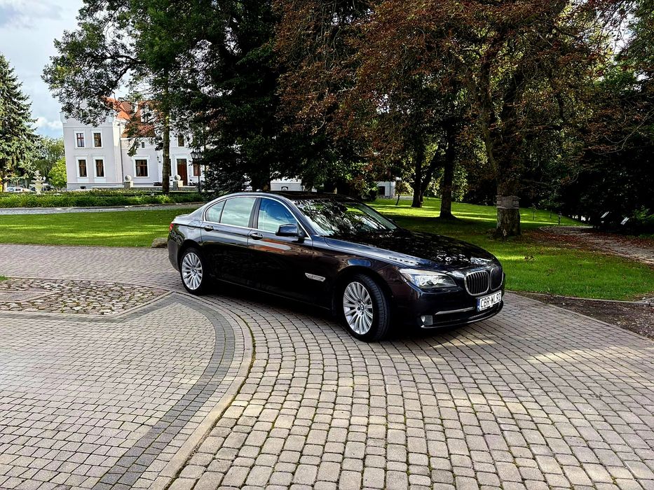 BMW 740 3.0D 303KM | PREMIUM | Bogate Wyposażenie | Bez Wkładu