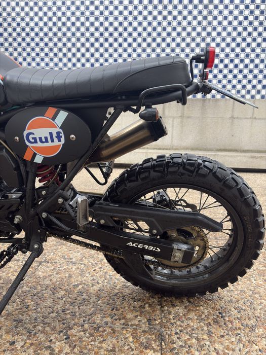 Bullit Hero 125 Gulf Black Edition