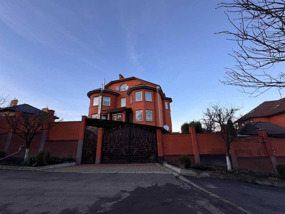 Продаж елітного будинку Півд.-Зах.район