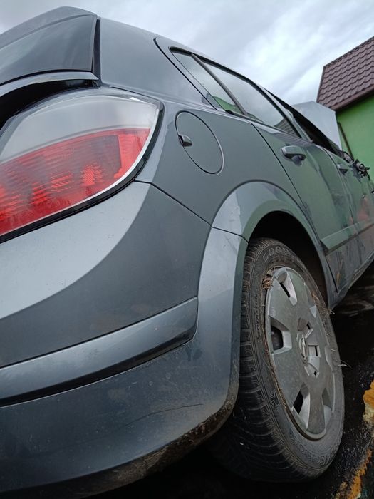 Sprzedam części do samochodu Opel Astra H 1.6 benzyna