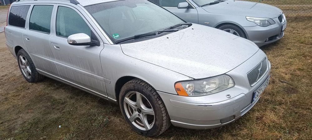 Volvo V70 Sprzedam Volvo V70 Uszkodzone