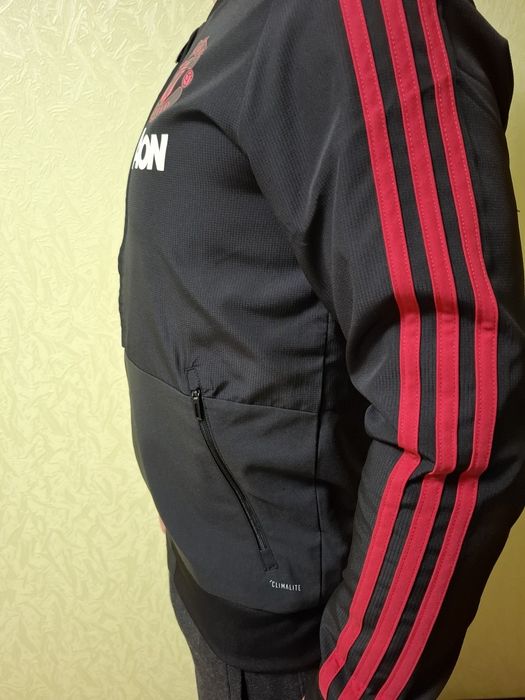 Мастерка Adidas.  L.