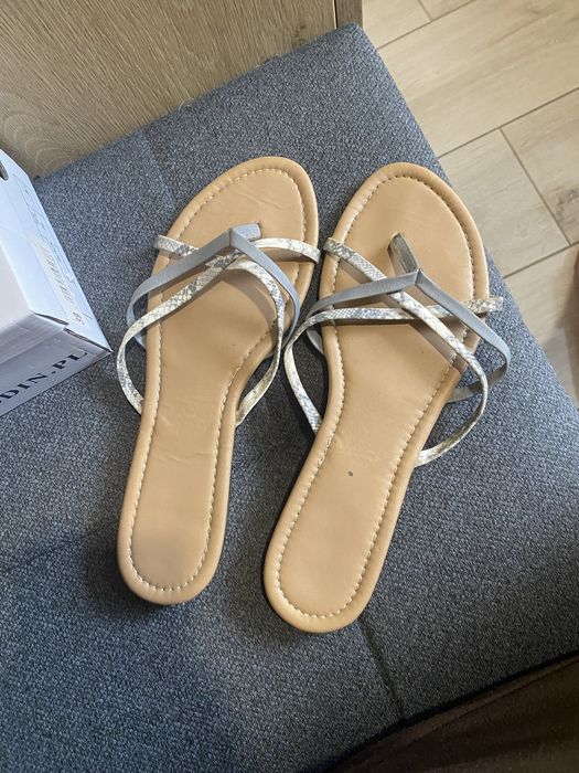 Klapki japonki 39 24,5 cm w zwierzęce wzory print wygodne