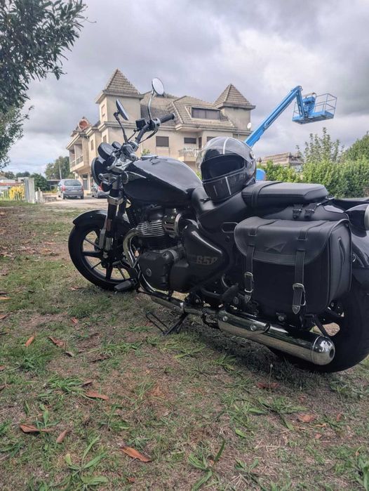 Royal Enfield Super Meteor 650