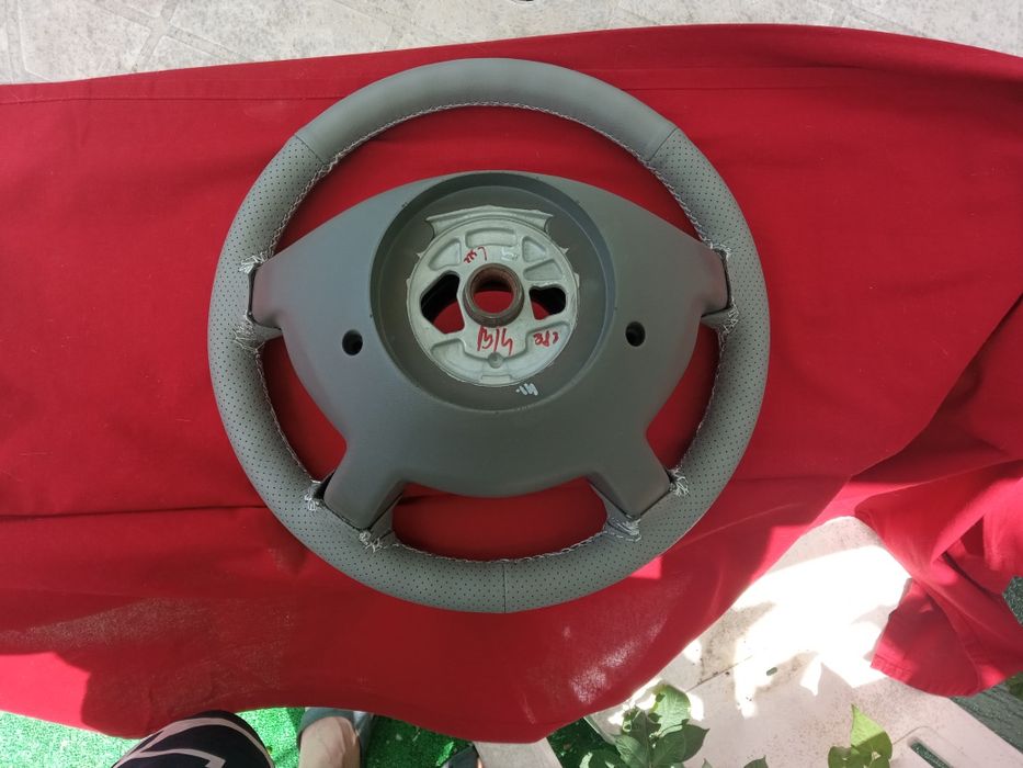 Volante grosso estofado Mercedes-Benz Classe E W211 como novo