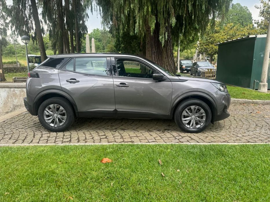 Peugeot 2008 PureTech 130 Allure
