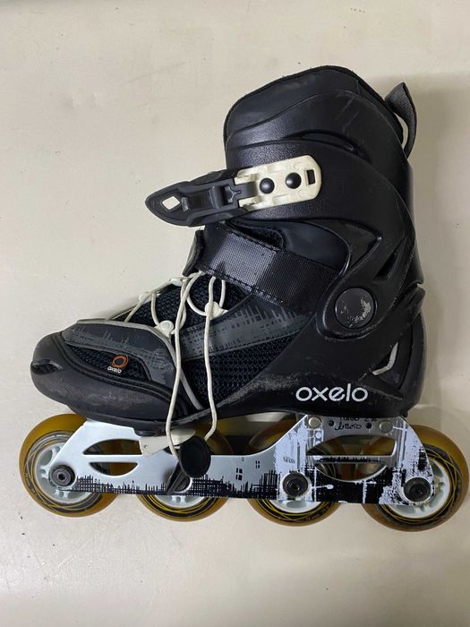 Patins em linha + capacete