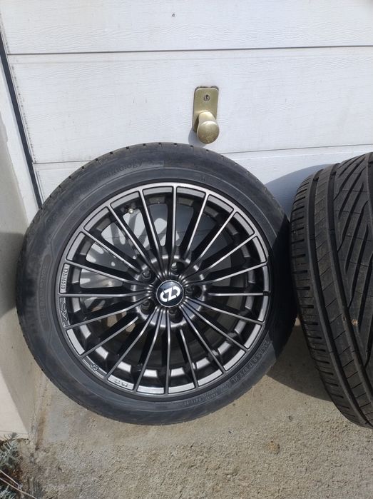 OZ 35 anniversary  8Jx 17 235/45 17(superturismo GT)