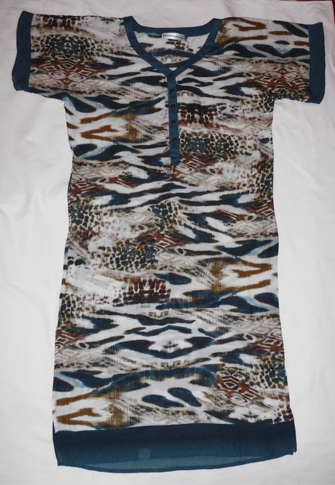 Saída de praia: vestido comprido com padrão
