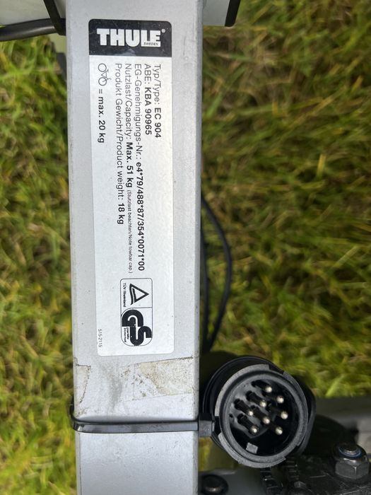 THULE EC 904 na 3 lub 4 rowery 51kg uchylny bagażnik rowerowy na hak