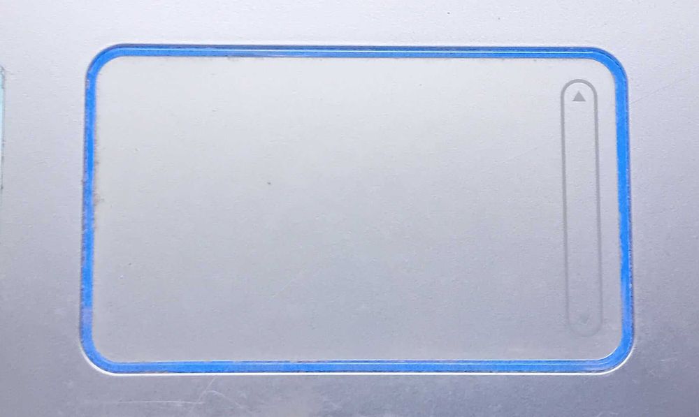 (33) laptop Samsung NP-R520