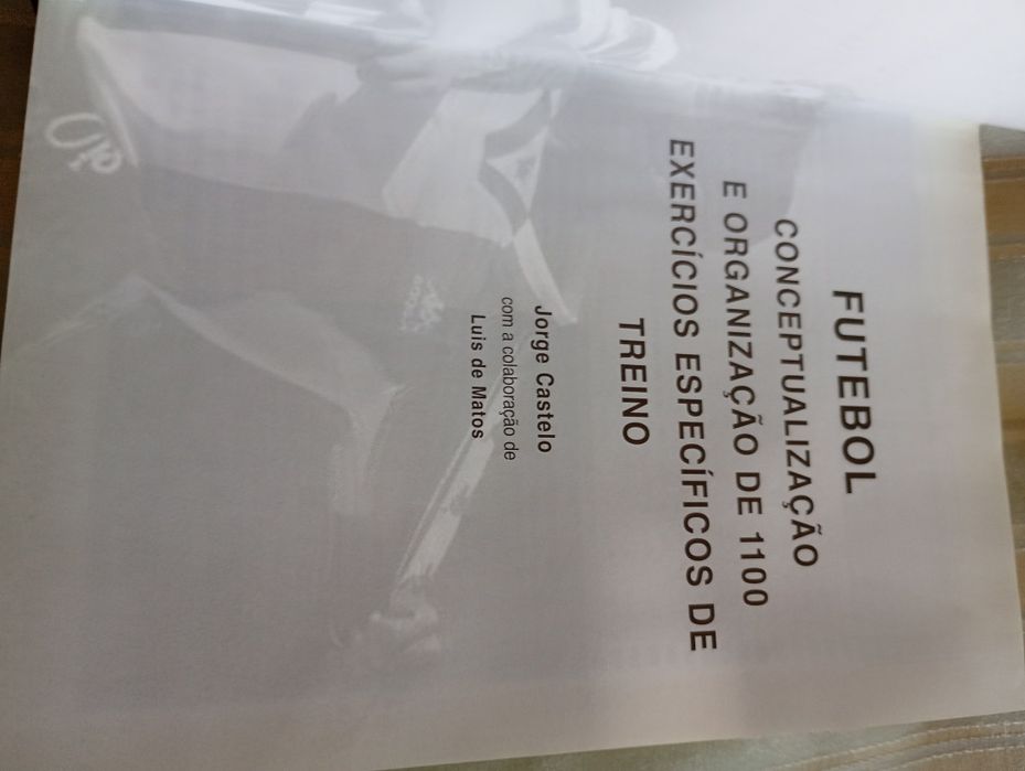 Futebol-Concepçao e organização 1100 exercícios especificos de treinoJorge Castelo-Luis Filipe Matos-2edição-Visao e contextos30E-Sapatos MrC9EDesde2E