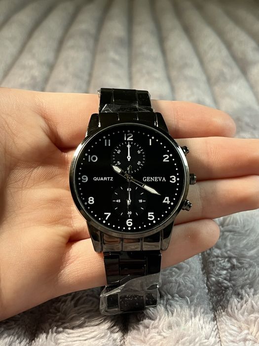 Годинники Quartz Ceneva