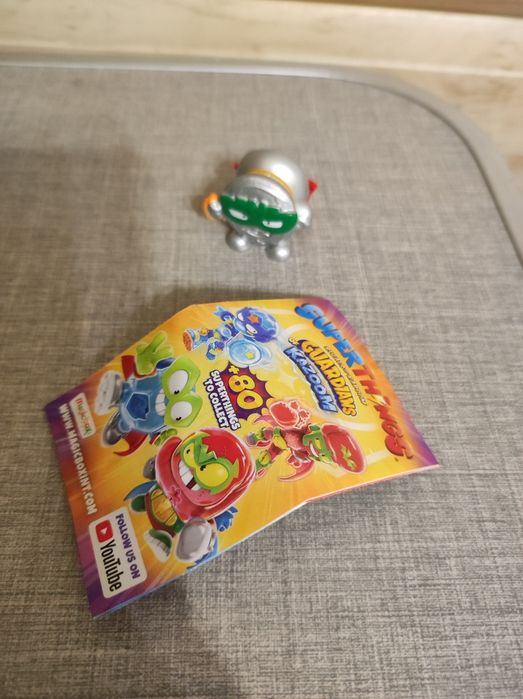 Superthing серебряный. Guardians of kazoom