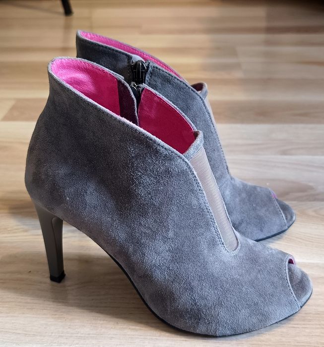 KARINO Buty jak nowe, rozm.37, wys obcasa  9cm
