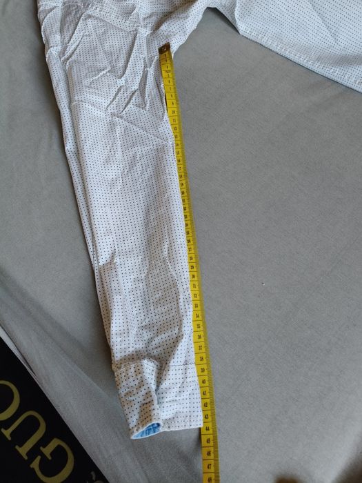 Sprzedam chłopięcą koszulę rozm.152